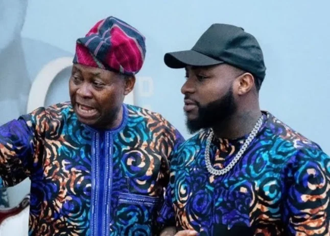 VIDEO: Deji Adeleke dismisses Davido paternity claims as false, blames Kemi Olunloyo VIDEO: Deji Adeleke dismisses Davido paternity claims as false, blames Kemi Olunloyo
