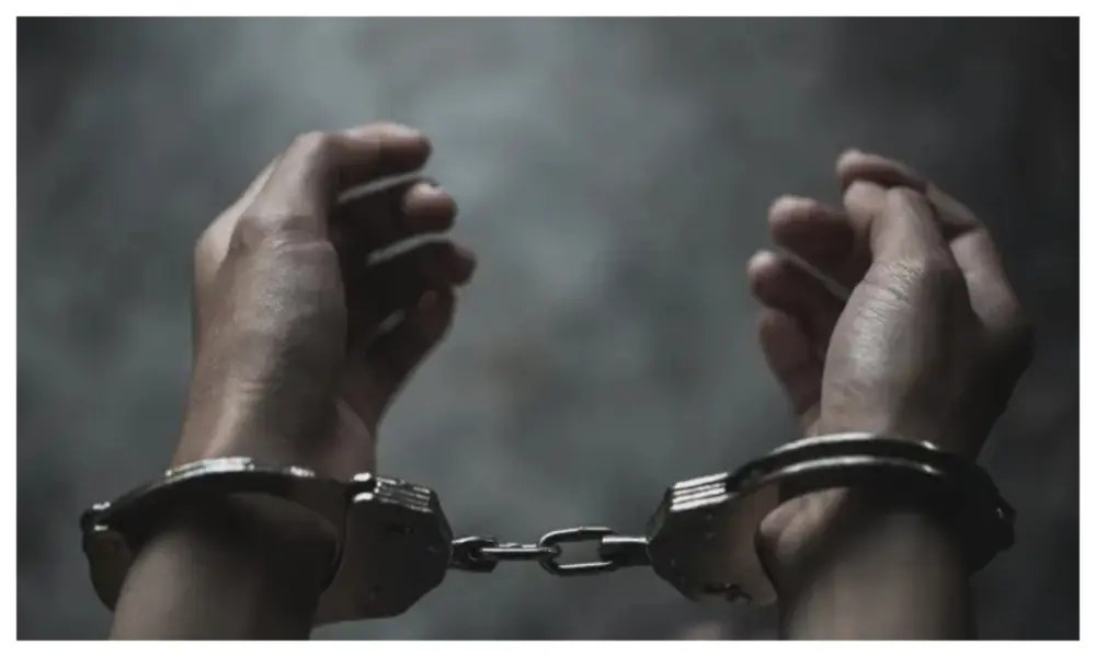 Rivers police arrest landlord for de-roofing tenant’s apartment