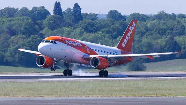 Pilot asks passengers to leave EasyJet plane because aircraft too heavy to fly