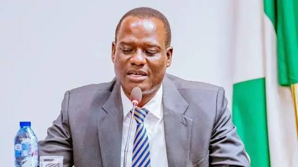 Federal Government settles over ₦700bn owed to contractors Federal Government settles over ₦700bn owed to contractors