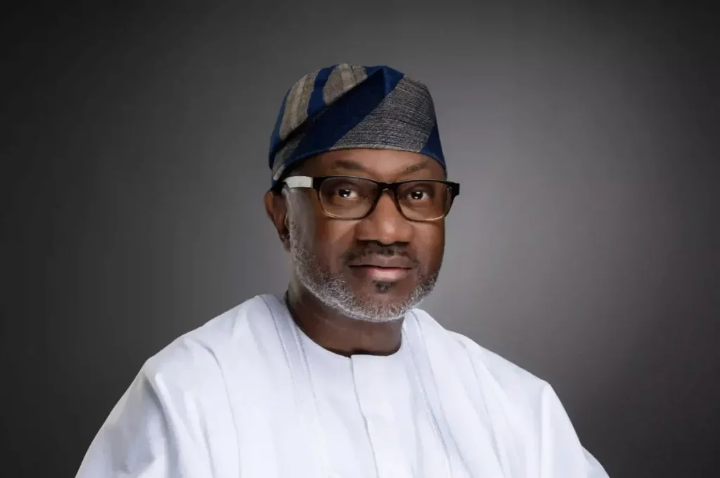 Otedola’s First HoldCo shareholding climbs to 21.95% after ₦77.6bn purchase Otedola’s First HoldCo shareholding climbs to 21.95% after ₦77.6bn purchase
