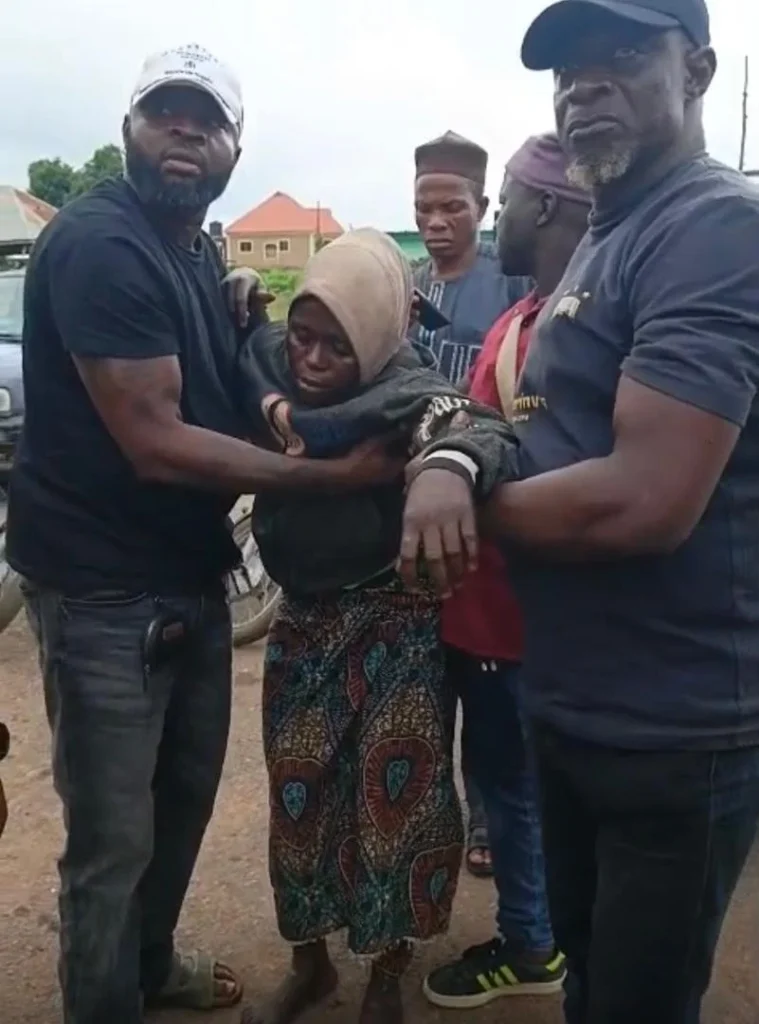 Igboho’s security outfit frees kidnapped Oyo woman, son in Kwara