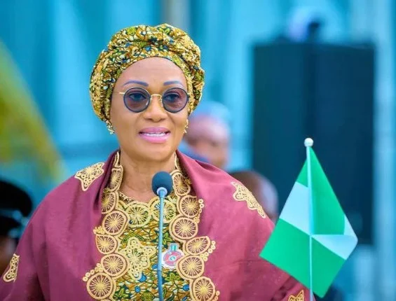 Remi Tinubu defends akara remark, urges Davido, others to support the poor Remi Tinubu defends akara remark, urges Davido, others to support the poor
