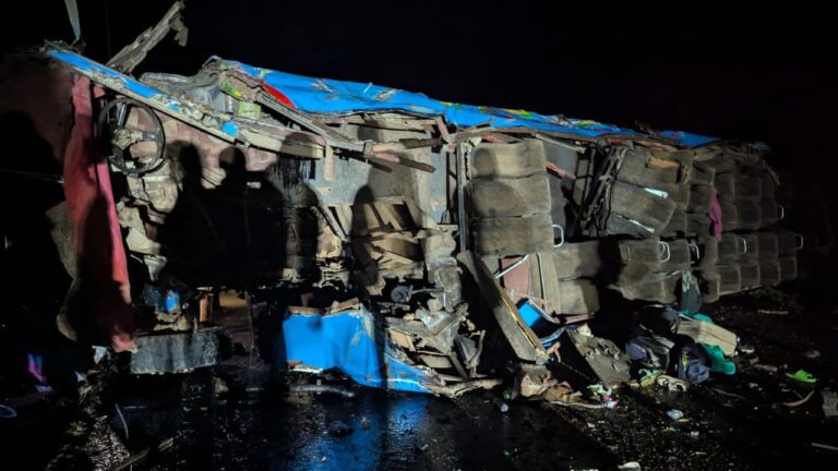 20 children die in Uganda school bus crash